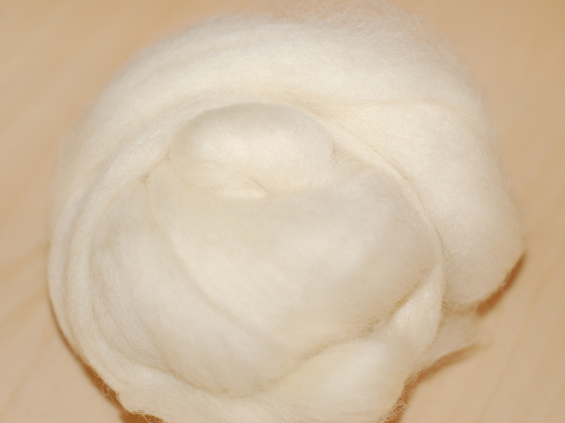 avstralska merino bela v traku 18 mic 100g